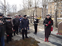 Теплые слова в адрес собравшихся произнесла вдова Ю. Бакеева-Елена Бакеева