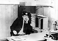 А.Кузнецов в дежурной части комендатуры